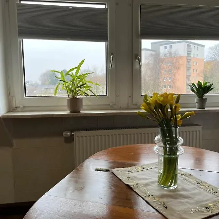 Dachgeschosswohnung Im 3-staedteeck شقة *