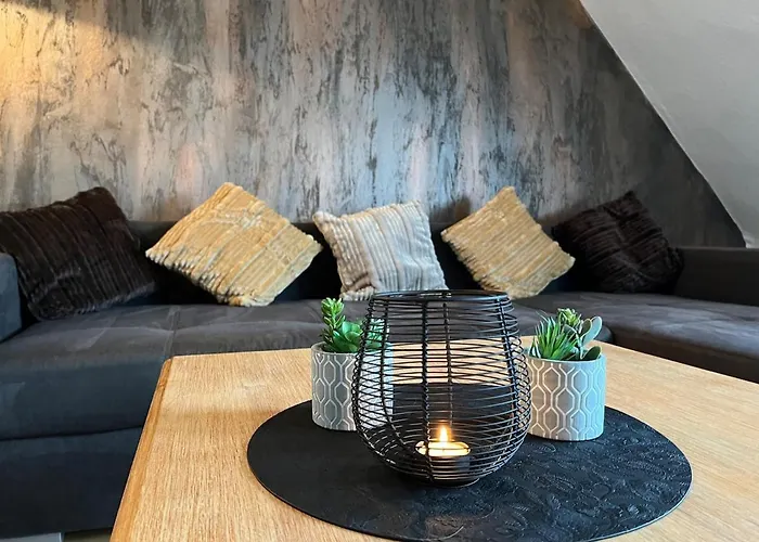 Apartment Dachgeschosswohnung Im 3-staedteeck *