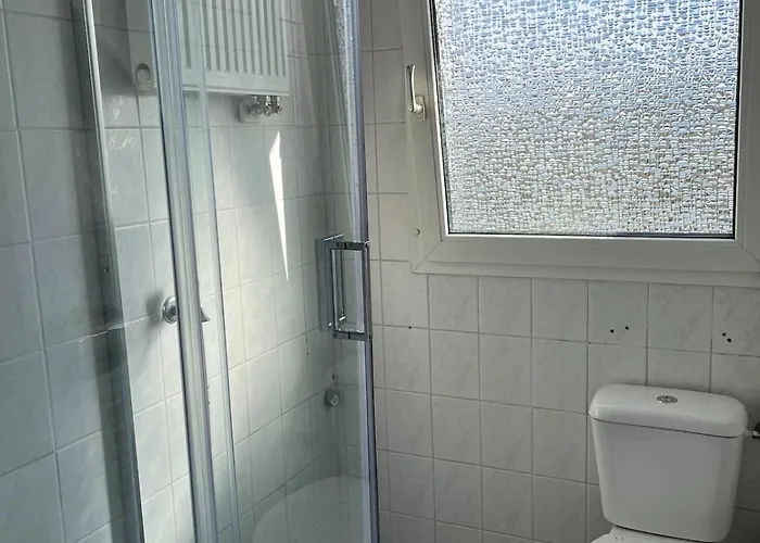 Dachgeschosswohnung Im 3-staedteeck إسن