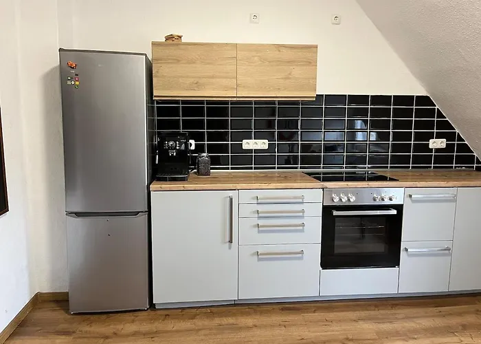 Apartment Dachgeschosswohnung Im 3-staedteeck Essen